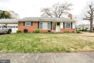 1400 Warwick Rd, Camp Hill, PA 17011