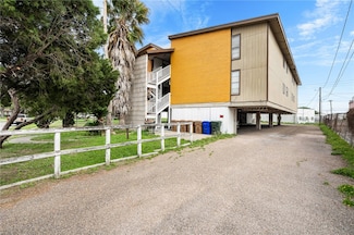 10518 Heizer Dr, Corpus Christi, TX 78410