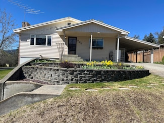 825 N Jefferson St, Colville, WA 99114