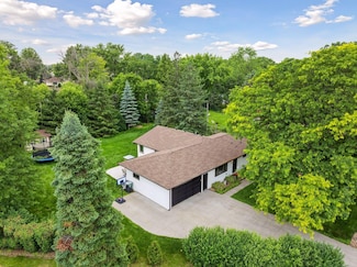 3319 Roll Ln, Saint Paul, MN 55121