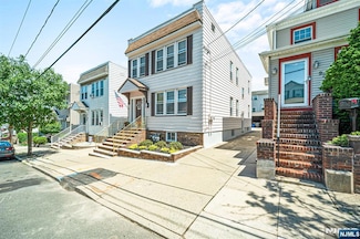 96 Arlington Blvd, North Arlington, NJ 07031