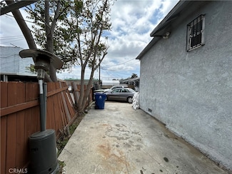 1260 E 49th St, Los Angeles, CA 90011