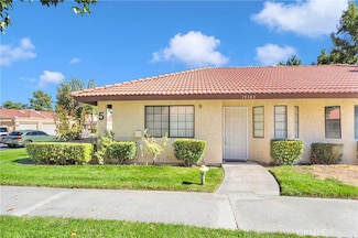 19185 Elm Dr, Apple Valley, CA 92308