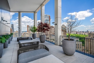 15 W 61st St Unit 12G, New York, NY 10023