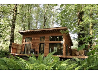 82339 Maple Rd, Seaside, OR 97138