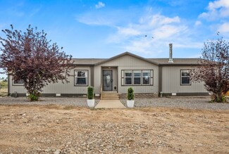 55 Private Drive 1055, Alcalde, NM 87511