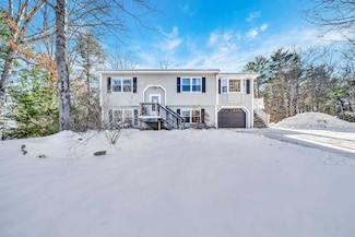 4 Coolidge Way, Raymond, NH 03077