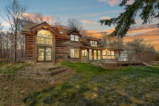 1937 Green Tree Rd, Washington Island, WI 54246