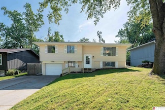 5647 S 140th Ave, Omaha, NE 68137