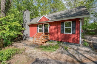 42 Thompson Rd, North Conway, NH 03860
