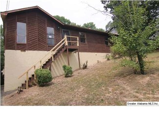 1508 7th St NW, Center Point, AL 35215