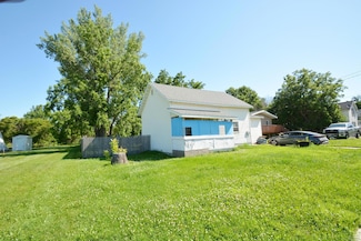 506 3rd Ave NW, Dodge Center, MN 55927