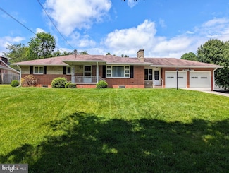 1114 Dithridge Dr, Johnstown, PA 15905