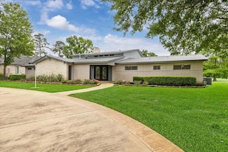 14303 Bonney Brier Dr, Houston, TX 77069