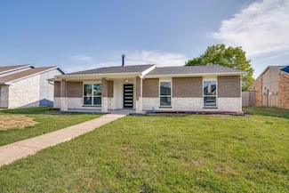 8102 Chesham Dr, Rowlett, TX 75088