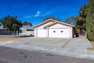 1204 W Robert Ave, Ridgecrest, CA 93555