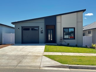 657 Terrazzo Way, Medford, OR 97501