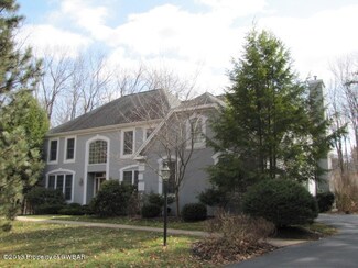 333 Deer Run Dr, Mountain Top, PA 18707