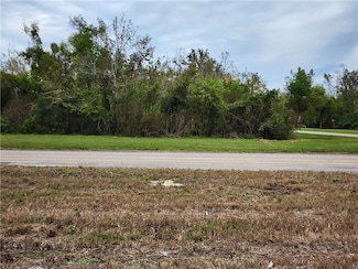 990 S Fashion Blvd, Hahnville, LA 70057