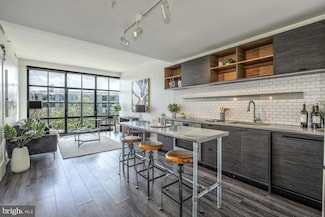 2030 8th St NW Unit 513, Washington, DC 20001