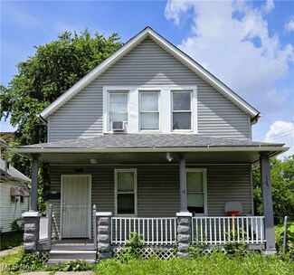 3250 W 61st St, Cleveland, OH 44102