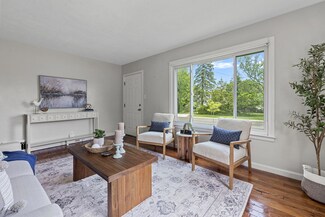 2404 Langley Ave, Saint Joseph, MI 49085