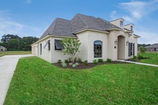 15800 Greystone Dr, Pride, LA 70770