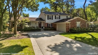 31462 Waltham Rd, Beverly Hills, MI 48025