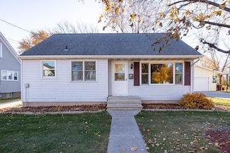 871 Plank Rd, Menasha, WI 54952