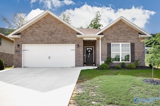 4018 Rockland Cir SE, Owens Cross Roads, AL 35763