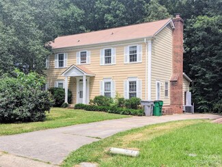 7206 Canyon Dr, Charlotte, NC 28262