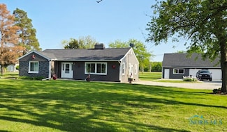 23790 W Moline Martin Rd, Millbury, OH 43447