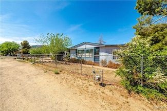 2075 Thompson Ave, Kingman, AZ 86409