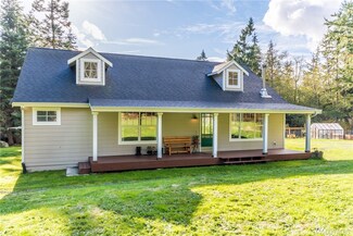 640 Ellwood Dr, Coupeville, WA 98239