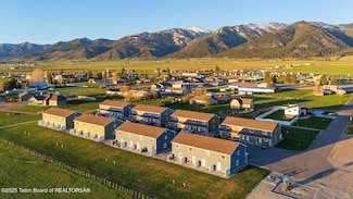 400 Clearview Dr, Etna, WY 83118