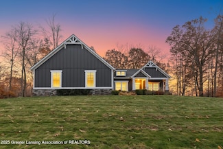 2616 Navigator, Lansing, MI 48911