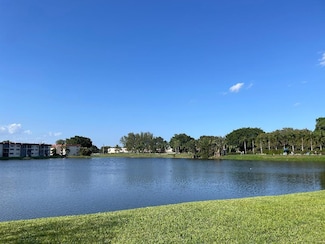 9423 S Hollybrook Lake Dr Unit 203, Pembroke Pines, FL 33025
