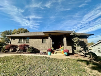 1201 10th St, Covington, IN 47932