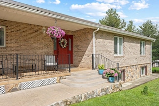 279 Enterprise Rd, Churchville, VA 24421