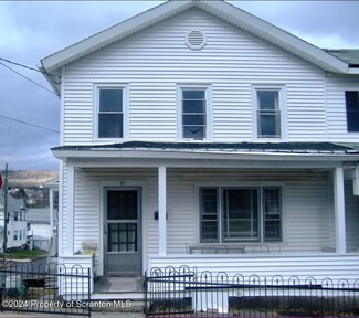 99 Green St, Kingston, PA 18704