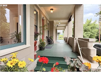 1330 SE 14th Ave, Portland, OR 97214
