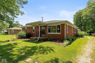5719 N Frontage Rd, Fairland, IN 46126
