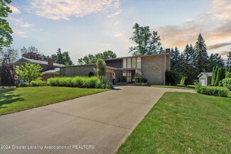 2903 N Cambridge Rd, Lansing, MI 48911