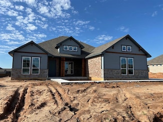 10116 NW 100th St, Yukon, OK 73099