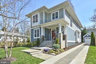 4839 Little Falls Rd, Arlington, VA 22207