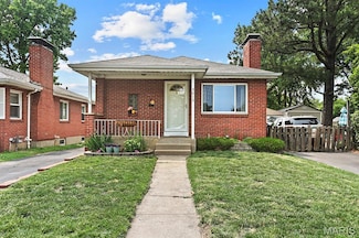 5013 Deville Ave, Saint Louis, MO 63119