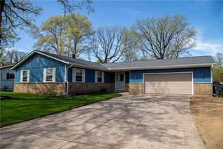 645 8th St N, Hudson, WI 54016