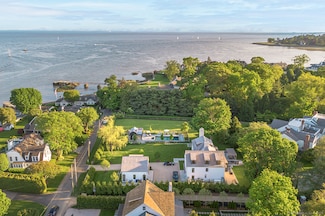 260 Willow St, Southport, CT 06890