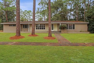 292 Ivy St, Jesup, GA 31546