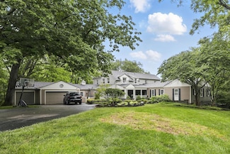 8700 Hopewell Rd, Cincinnati, OH 45242